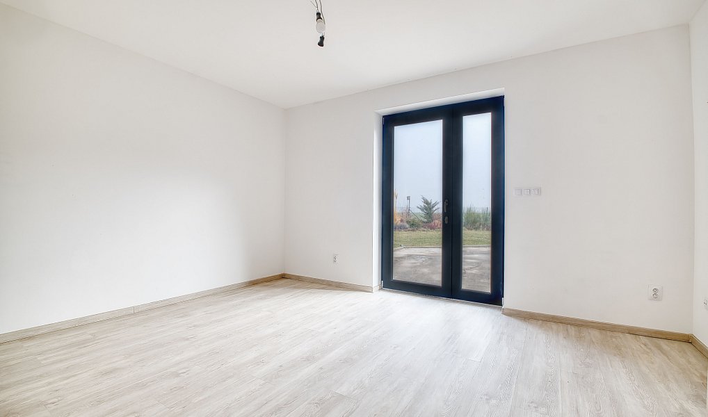 Prodej domu 173 m² s pozemkem 1 141 m², Krchleby – náhled fotky 13