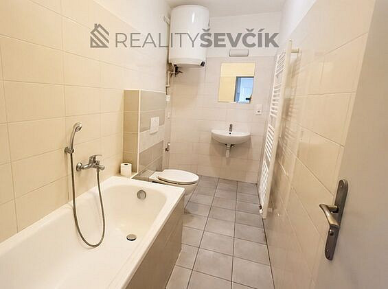 Pronájem bytu 2+kk 42 m² — photo 5