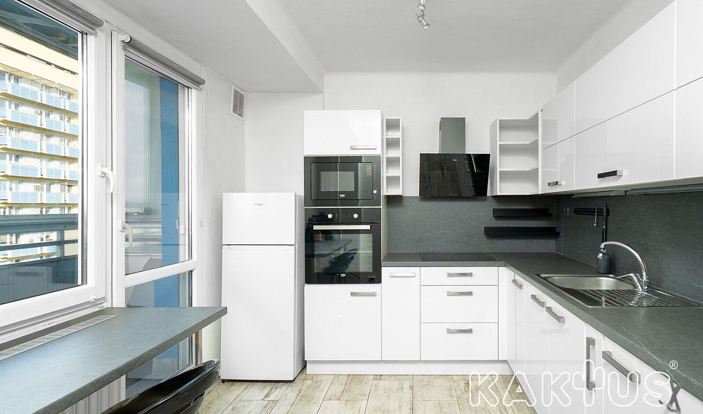 Prodej bytu 3+1 69 m², Ostrava – fotka 1 z 32