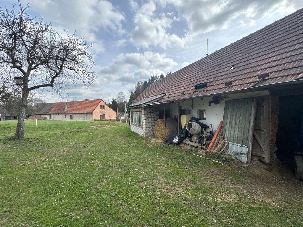 Prodej stavebního pozemku 1 465 m² — photo 5
