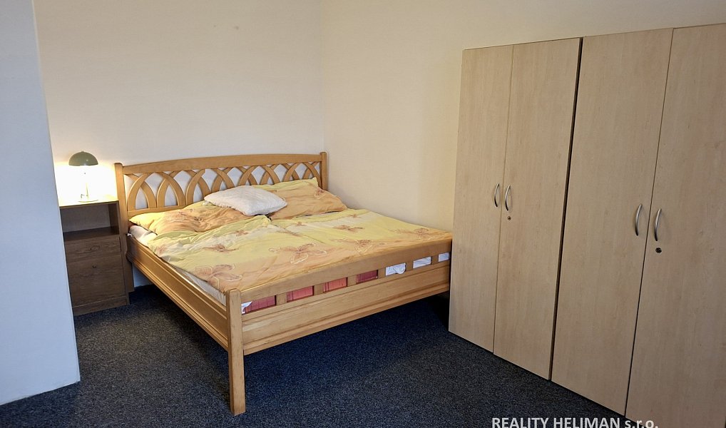 Prodej domu 878 m² s pozemkem 839 m², Žatec – náhled fotky 6
