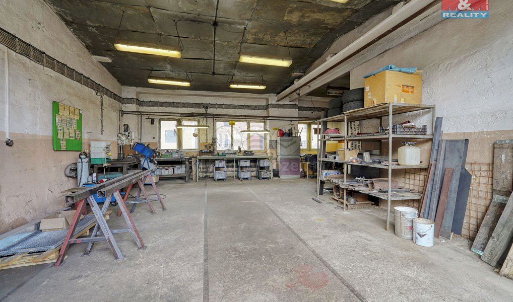 Prodej výrobních prostor 1 564 m², Chodová Planá – náhled fotky 4