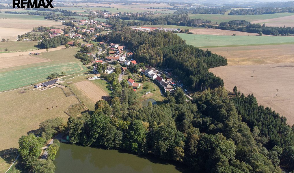 Prodej domu 770 m² s pozemkem 9 150 m², Kundratice – náhled fotky 4