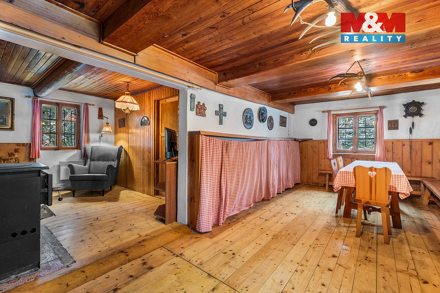 Prodej domu 185 m² s pozemkem 8 995 m² — photo 2