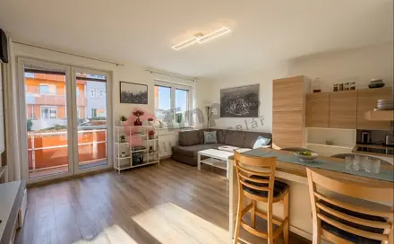 Pronájem bytu 2+kk 52 m², Praha 9 - Kyje