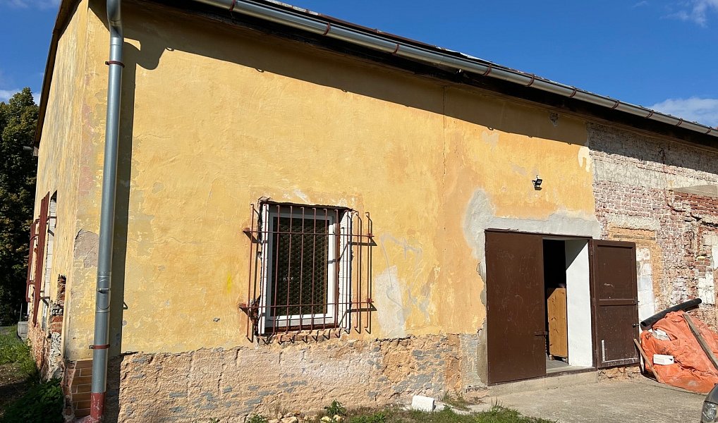 Prodej skladovacích prostor 300 m², Planá – náhled fotky 2