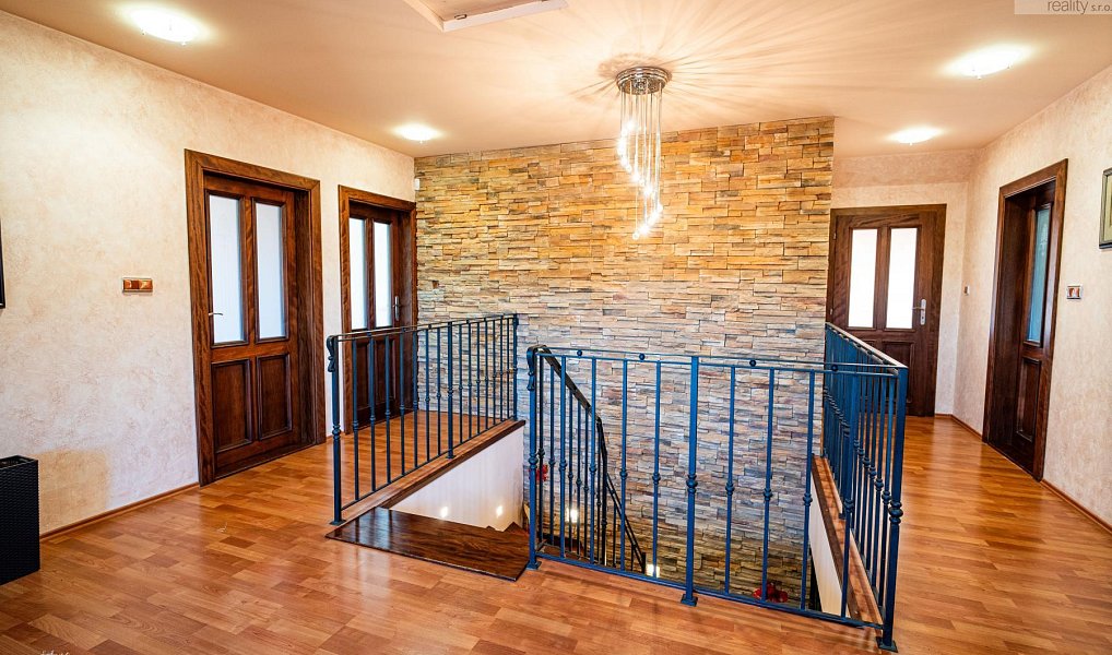 Prodej domu 372 m² s pozemkem 3 764 m², Lužice – náhled fotky 24