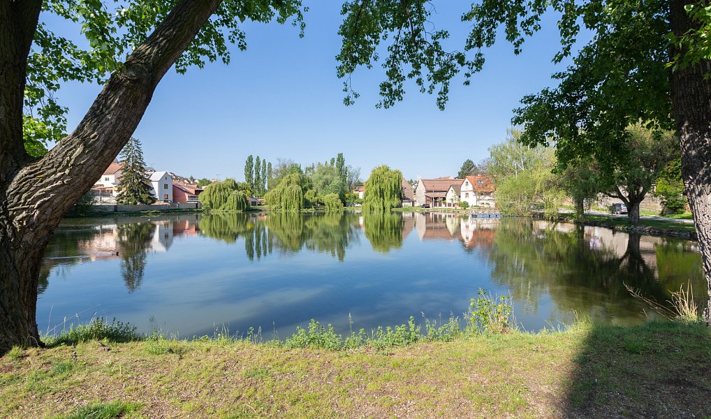 Pronájem bytu 3+kk, 88 m², Kladno, Buštěhrad