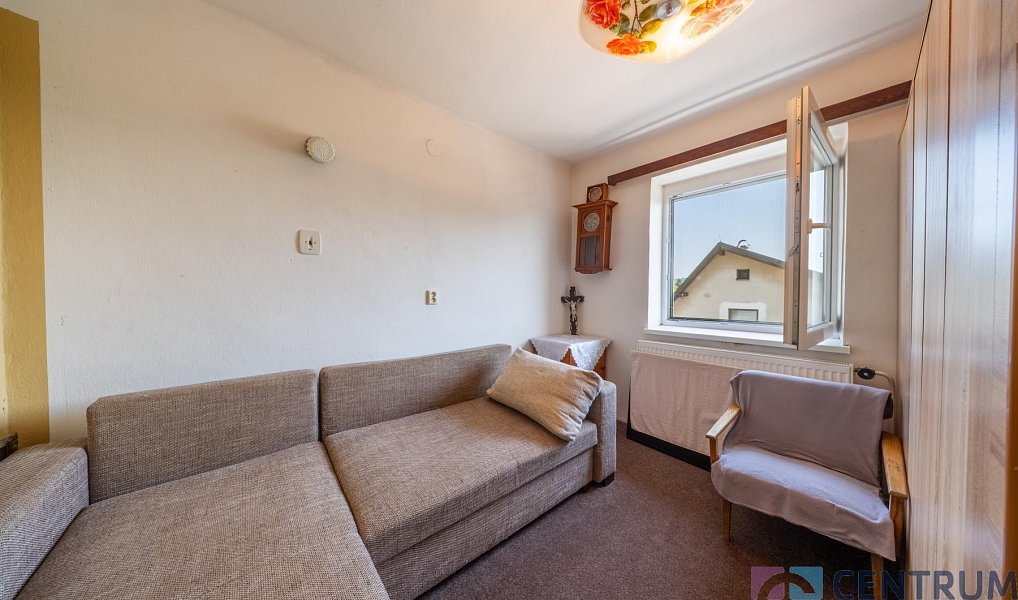 Prodej domu 243 m² s pozemkem 1 440 m², Koberovy – náhled fotky 8