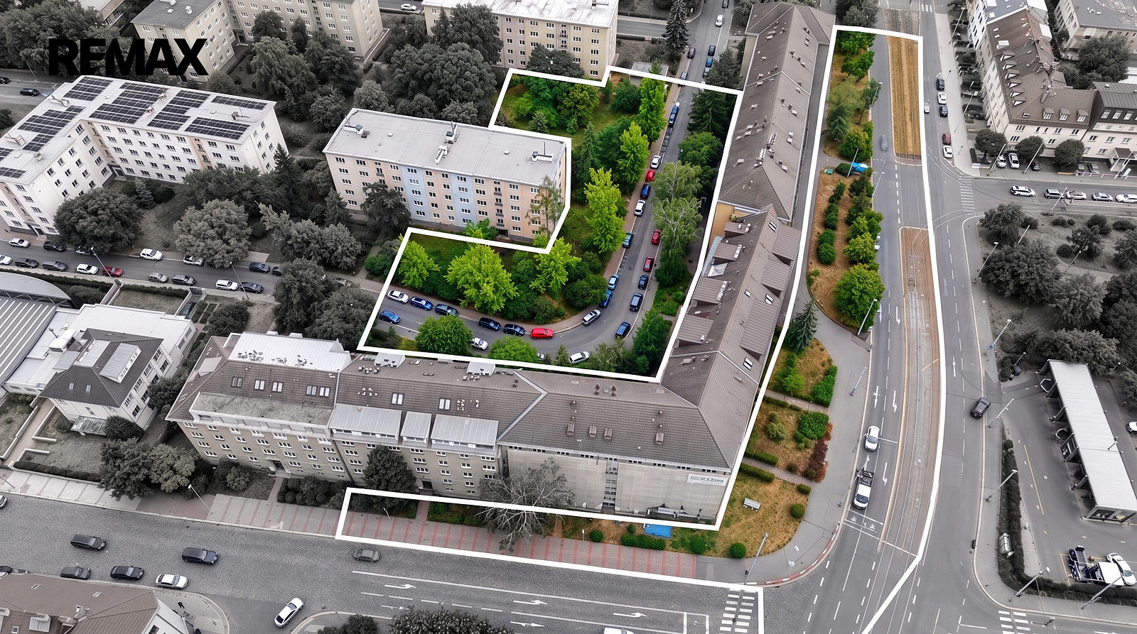 Prodej komerčního pozemku 8 093 m²
