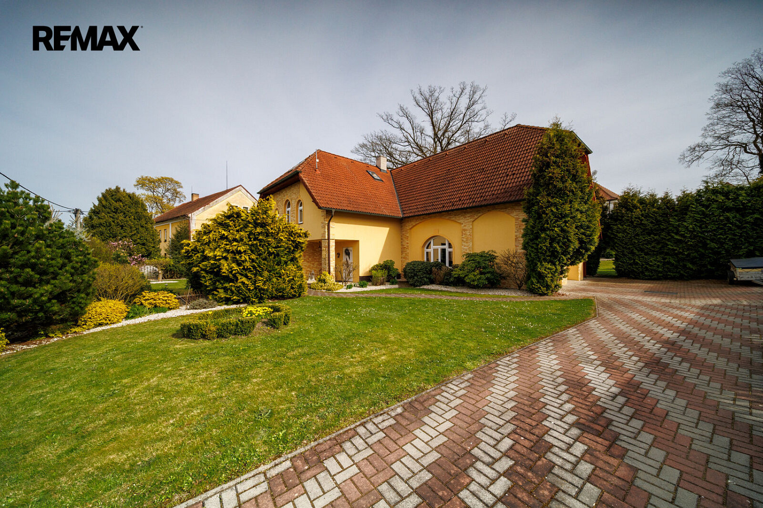 Prodej domu 410 m² s pozemkem 2 086 m² – fotografie 3