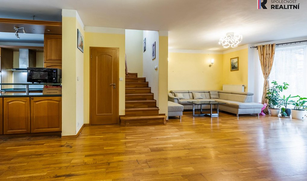 Prodej domu 168 m² s pozemkem 427 m², Praha – náhled fotky 7