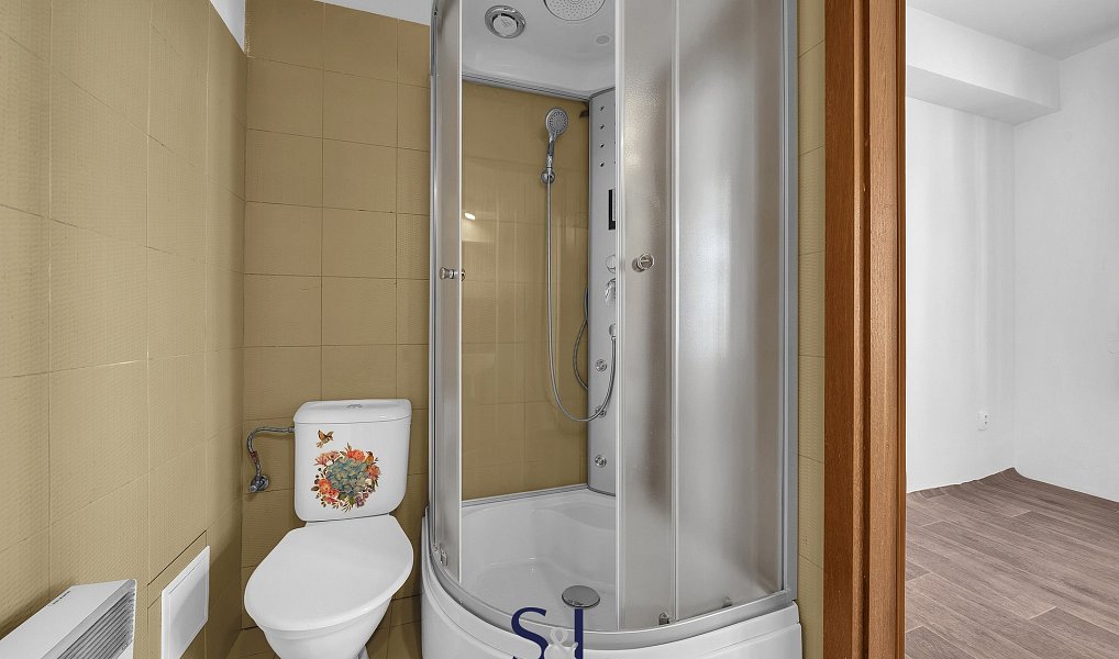 Prodej nájemního domu, činžáku 1 036 m², Česká Lípa – náhled fotky 11