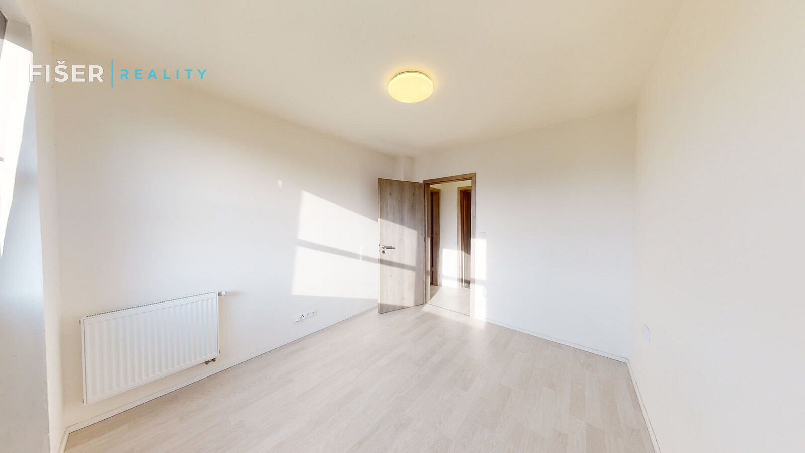 Pronájem bytu 2+kk 48 m² – fotografie 3