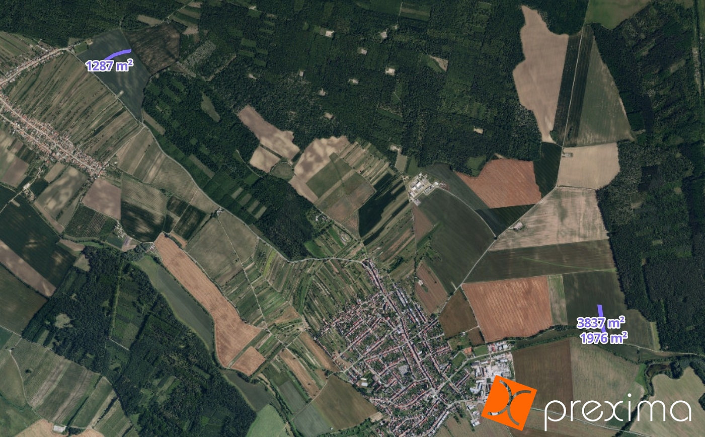 Prodej pole 1 290 m²