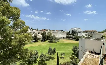 Prodej bytu 4+kk 153 m², Guadalmina Alta, Španělsko