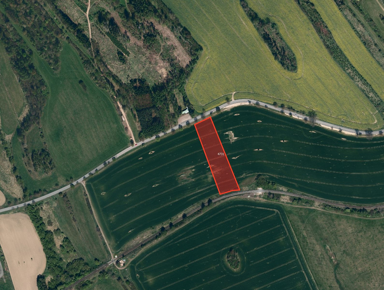 Prodej pole 7 930 m²