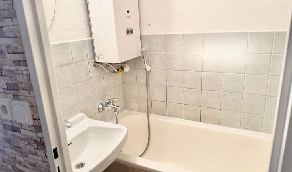 Prodej bytu 1+1 42 m², Hradec Králové – náhled fotky 8