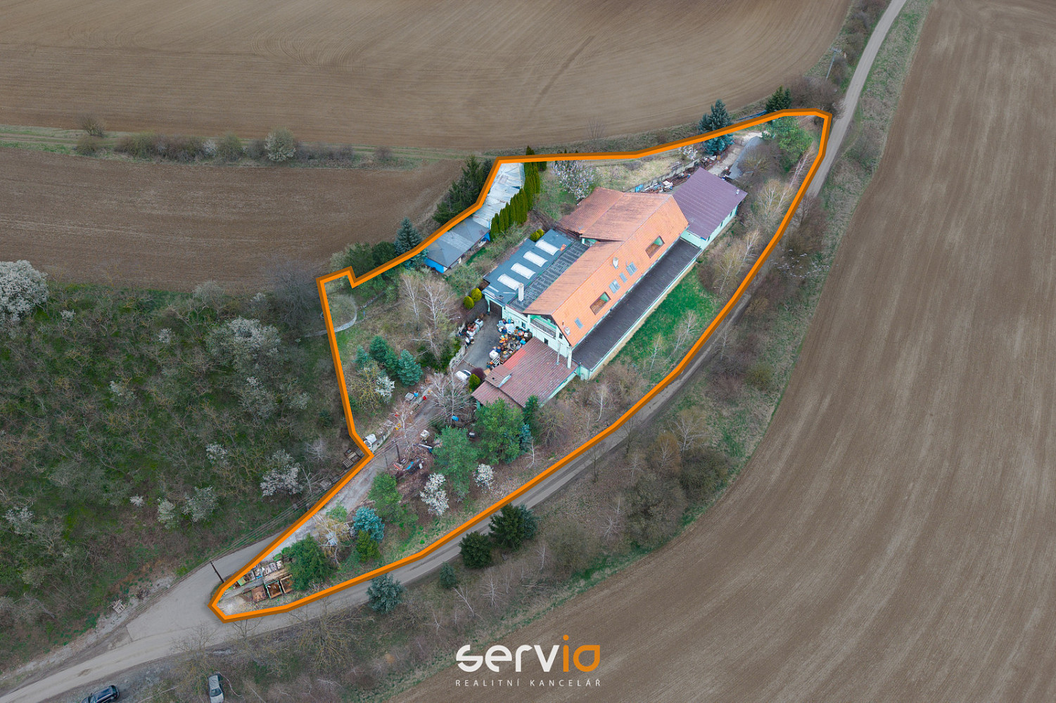 Prodej výrobních prostor 3 967 m² – fotografie 2