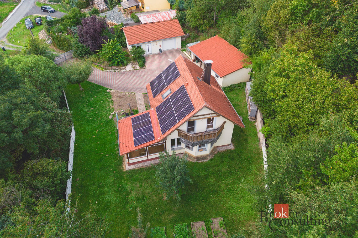 Prodej domu 145 m² s pozemkem 1 739 m²