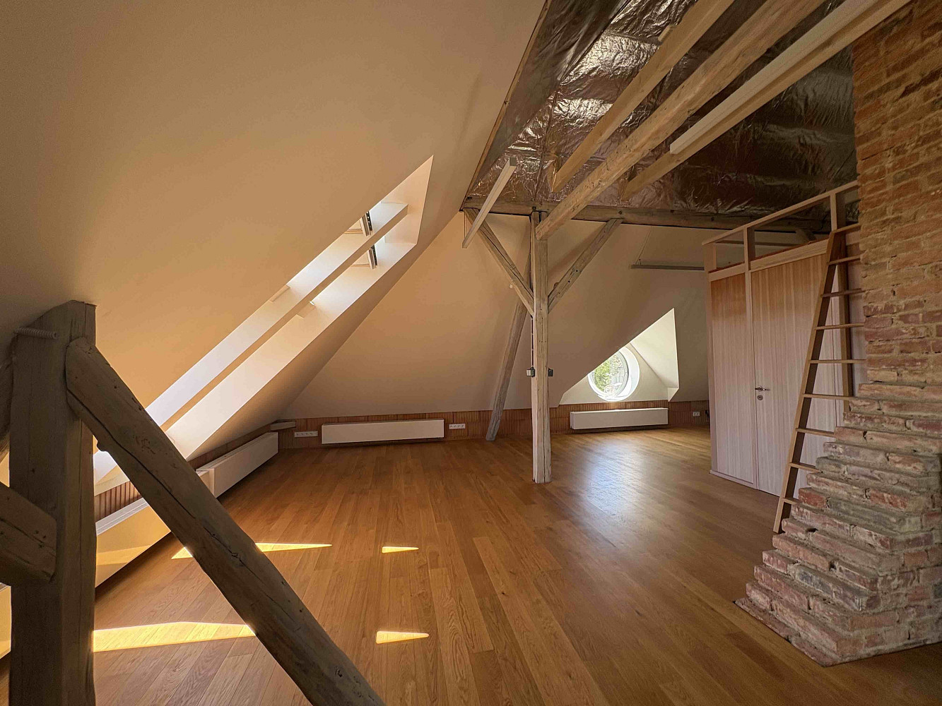 Pronájem bytu 3+kk 84 m² – pohled 4
