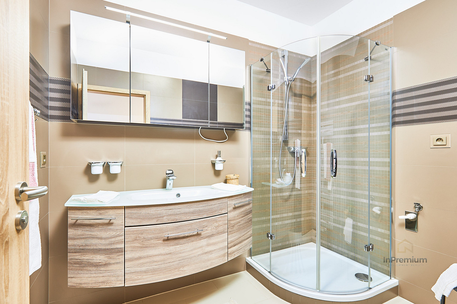 Prodej bytu 2+kk 76 m² – fotografie 4