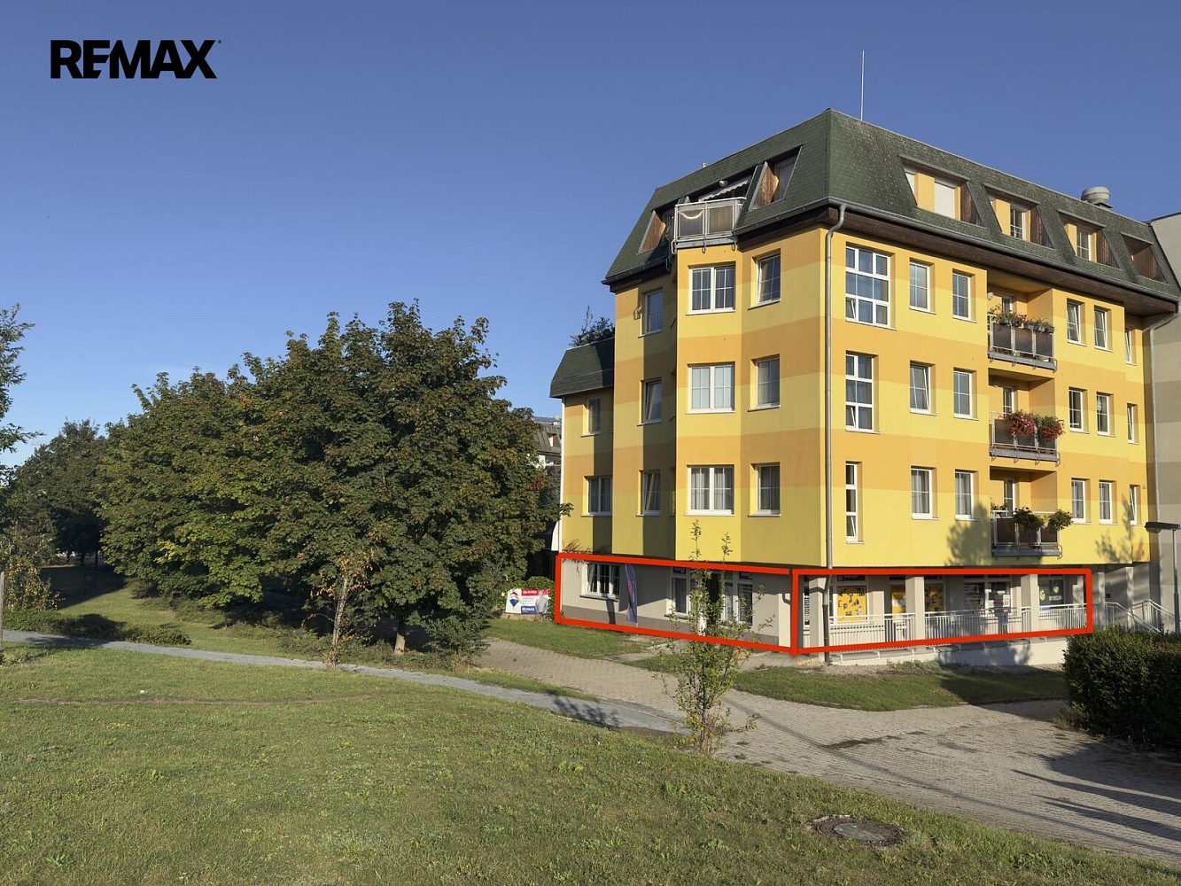 Prodej obchodních prostor 141 m²