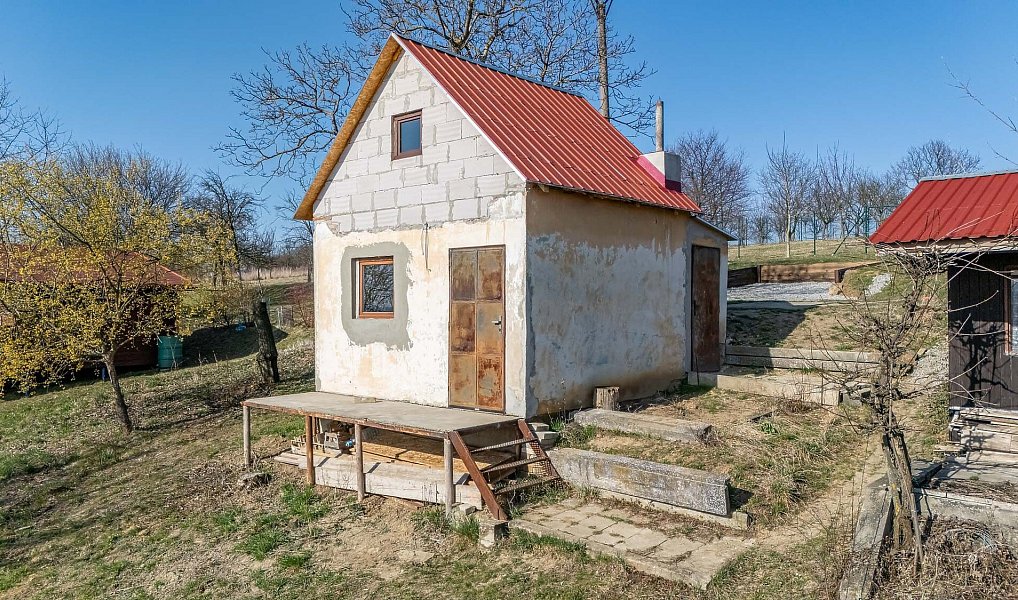 Prodej domu 35 m² s pozemkem 2 544 m², Kunovice – náhled fotky 10