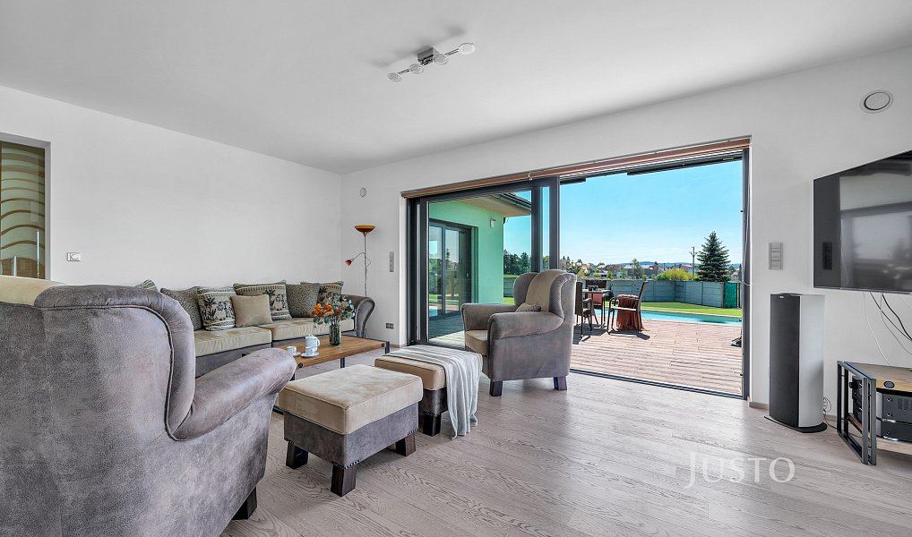 Prodej domu 188 m² s pozemkem 3 413 m², Stará Huť – náhled fotky 11