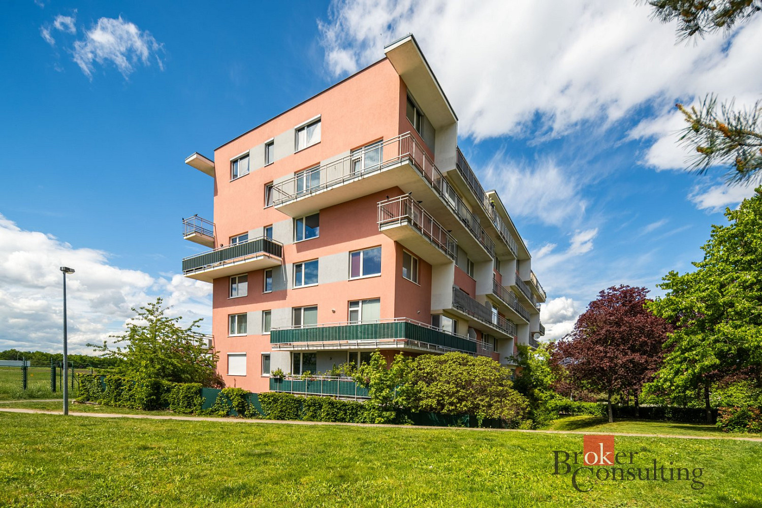 Pronájem bytu 4+kk 116 m²