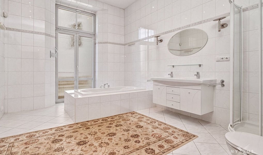 Prodej bytu 5+1 230 m², Praha – náhled fotky 16