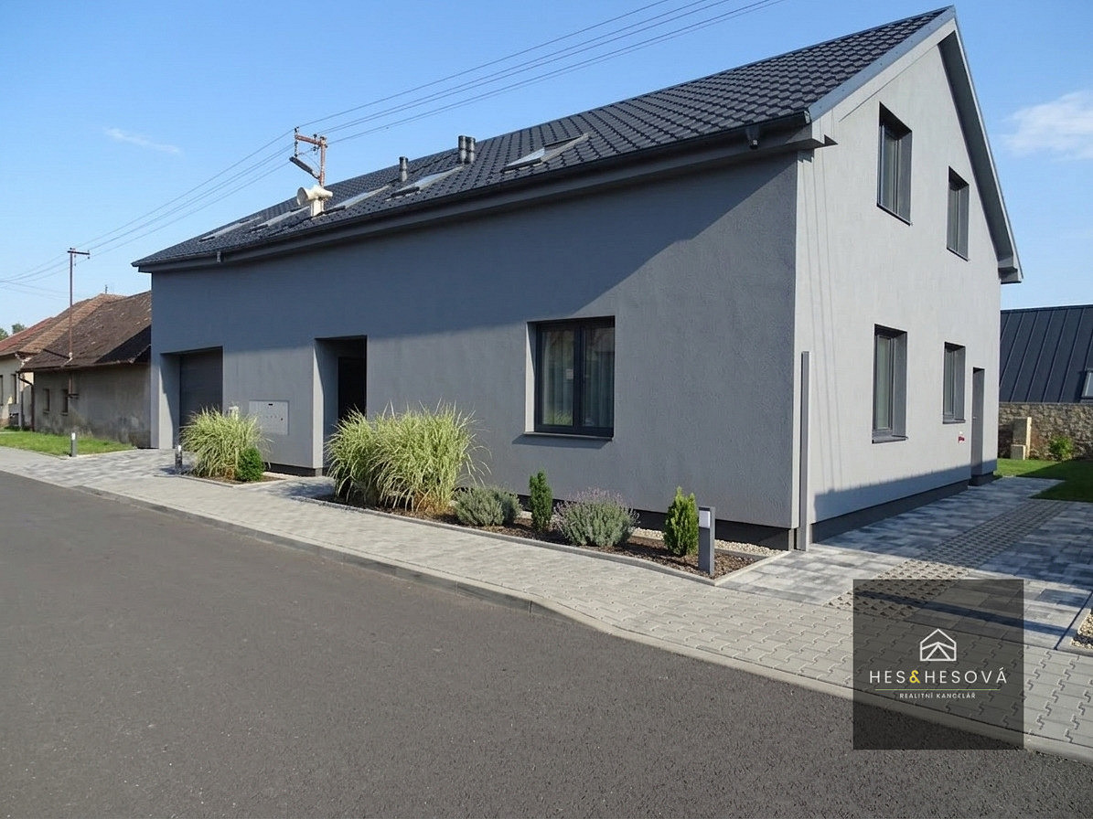Prodej domu 146 m² s pozemkem 70 m² – fotografie 3