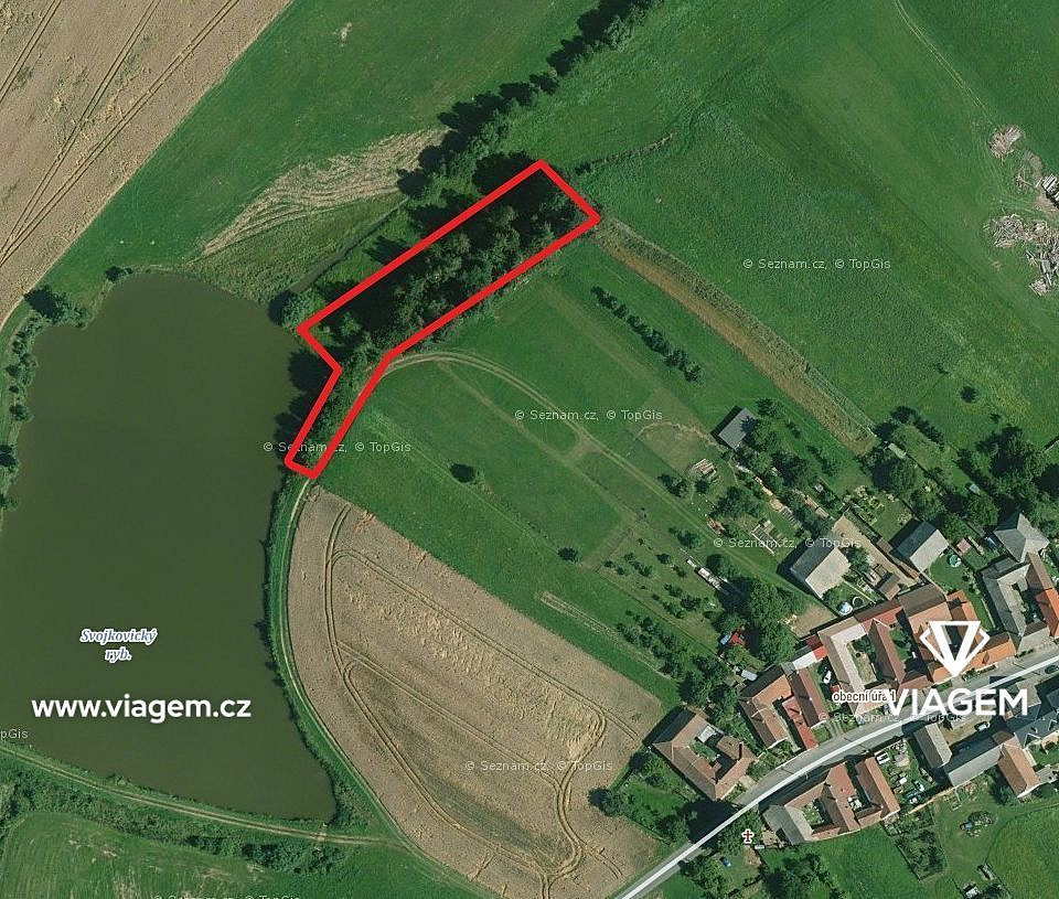Pole 8 152 m², Podíl 4 % o výměře 302 m²
