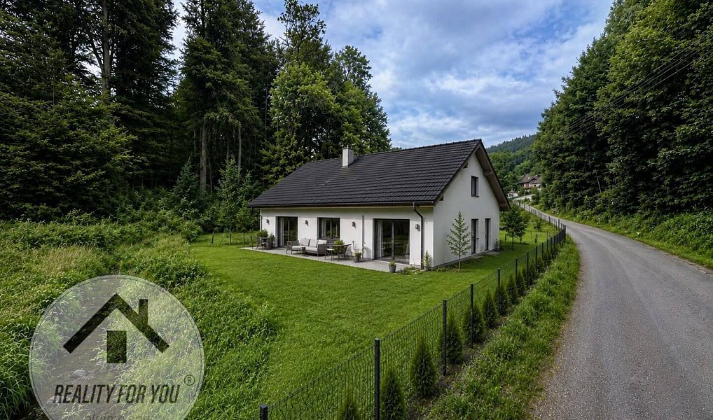 Prodej stavebního pozemku 2 000 m², Liberec – fotka 1 z 14