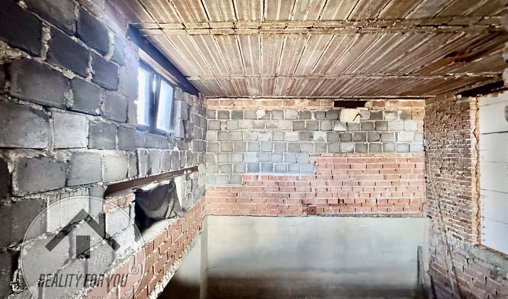Prodej domu 270 m² s pozemkem 1 011 m², Jesenný – náhled fotky 17