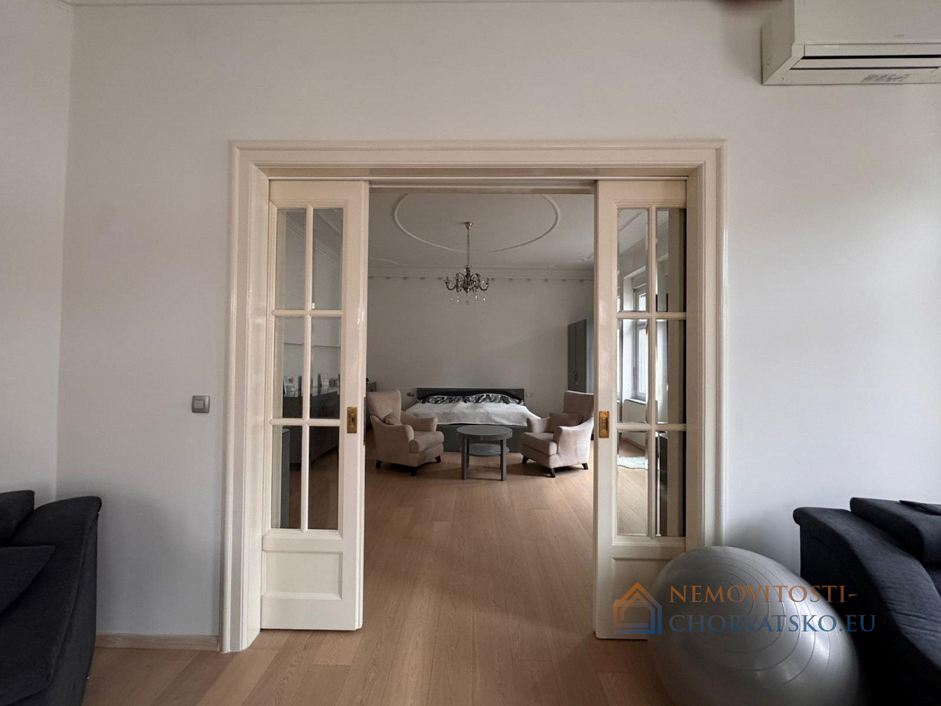 Prodej bytu 2+kk 130 m² - Widok 5