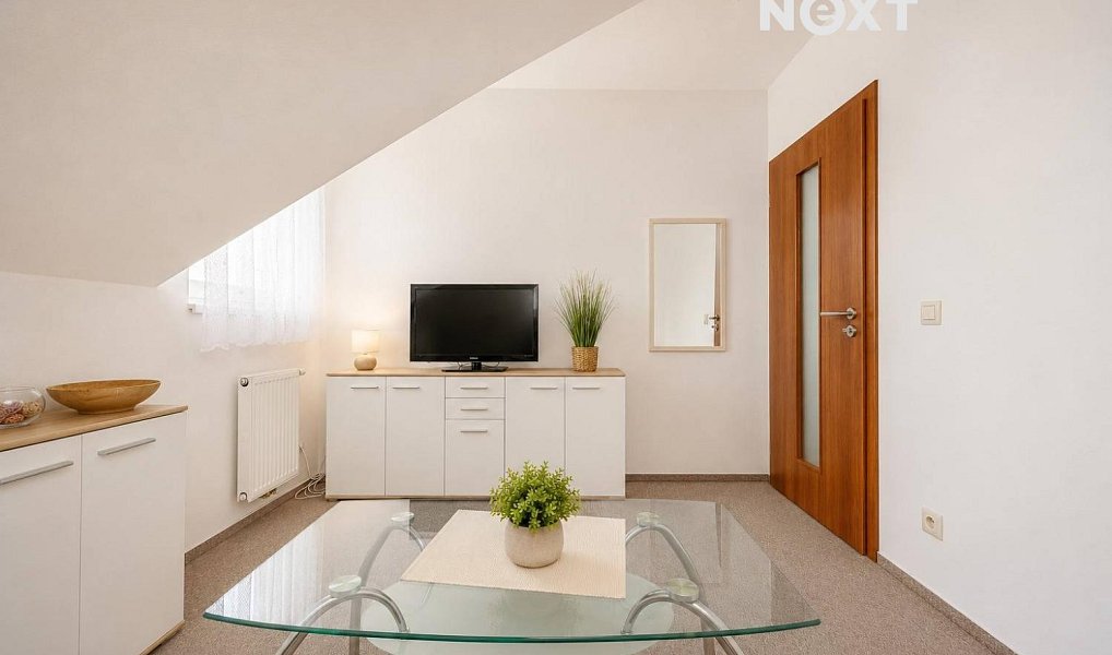 Prodej domu 143 m² s pozemkem 256 m², Zruč-Senec – náhled fotky 10