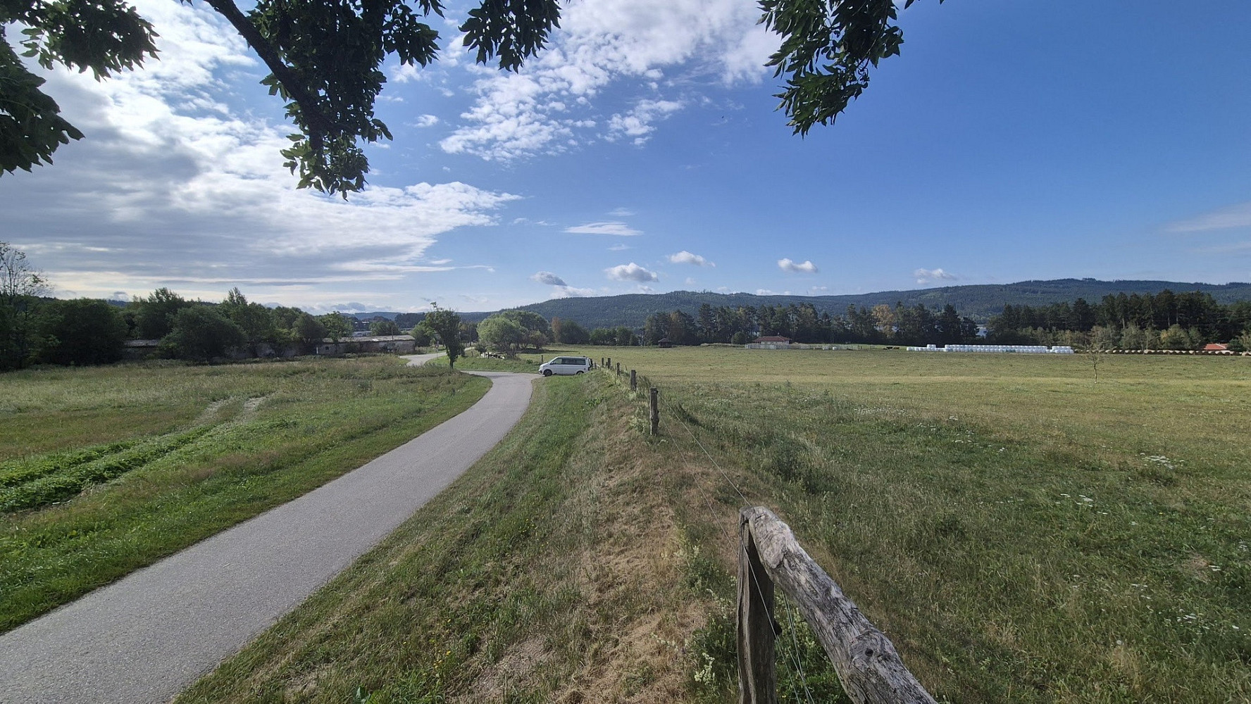 Prodej komerčního pozemku 1 451 m² – fotografie 4