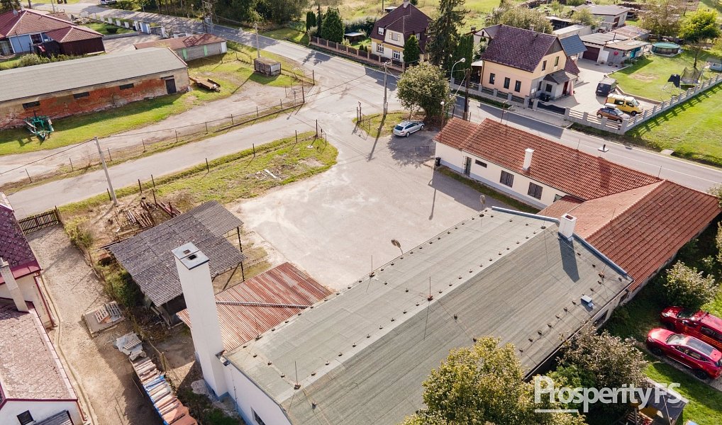 Prodej kanceláře 475 m², Okna – náhled fotky 11
