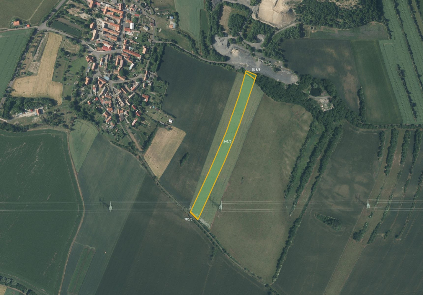 Prodej pole 11 672 m²