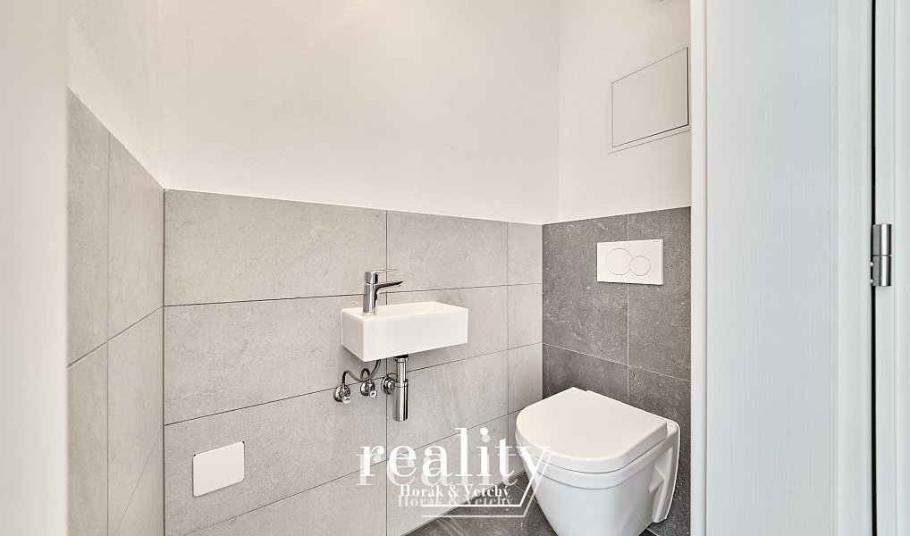 Pronájem bytu 3+kk 80 m², Znojmo – náhled fotky 3
