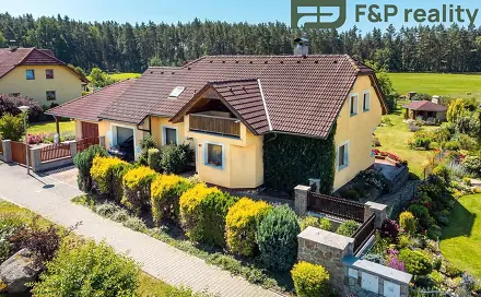 Pronájem domu 320 m² s pozemkem 1 691 m², Jindřichův Hradec - Horní Žďár