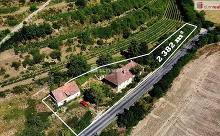 Prodej domu 300 m² s pozemkem 2 382 m², Dolní Beřkovice, okres Mělník