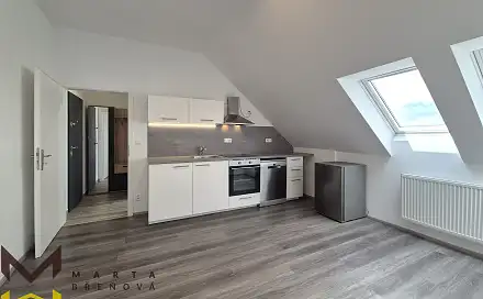 Pronájem bytu 2+kk 40 m²