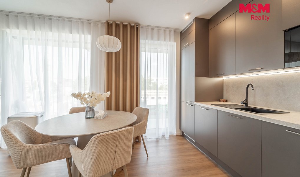 Prodej bytu 4+kk 96 m², Rokycany – náhled fotky 10