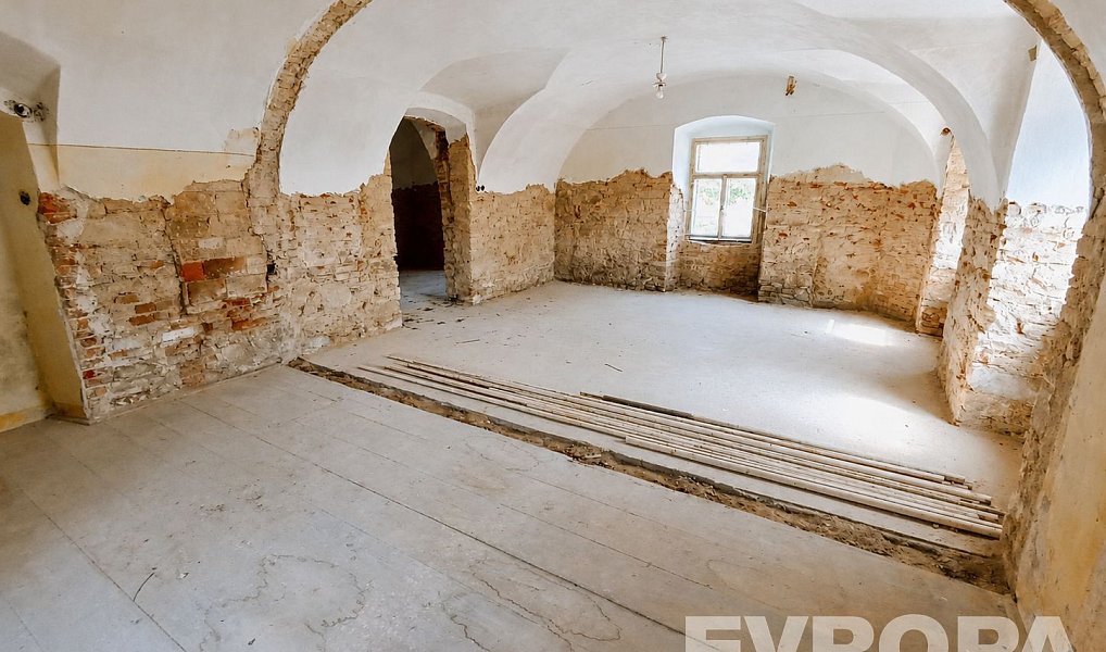 Prodej komerčního objektu (jiného typu) 631 m², Uzeničky – náhled fotky 5