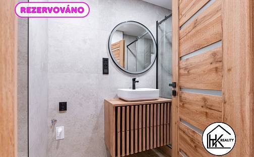 Prodej bytu 3+1 60 m², Zrenjaninská, Teplice - Řetenice