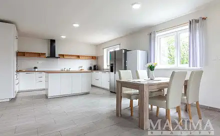 Prodej domu 170 m² s pozemkem 947 m², Větrná, Ondřejov, okres Praha-východ