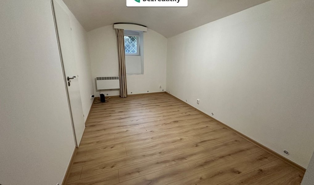 Prodej bytu 1+1 33 m², Praha – náhled fotky 3