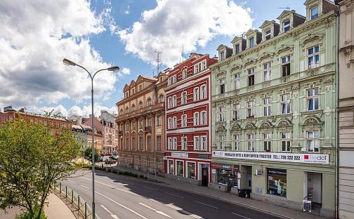 Pronájem bytu 3+1 84 m², náměstí Republiky, Karlovy Vary